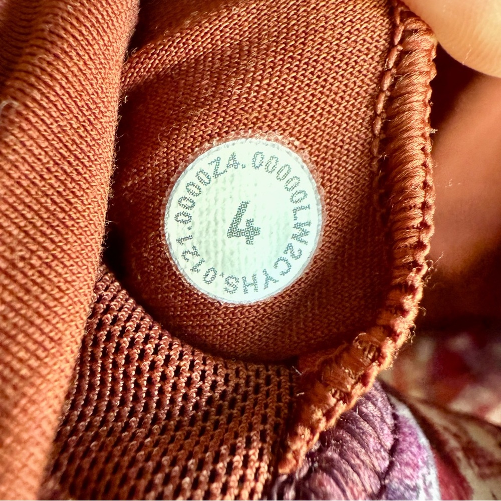 Lululemon Wunder Train Long-Line Bra, C/D Cups, Urbantricity Multi Pink | Size 4 - Picture 8 of 8